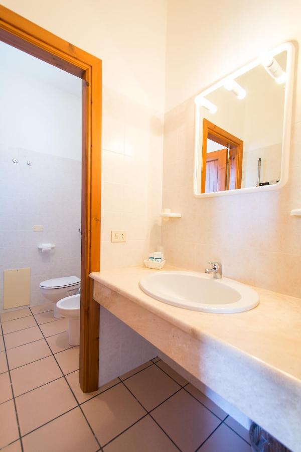 La Corte Del Maria Rosaria Orosei Extérieur photo