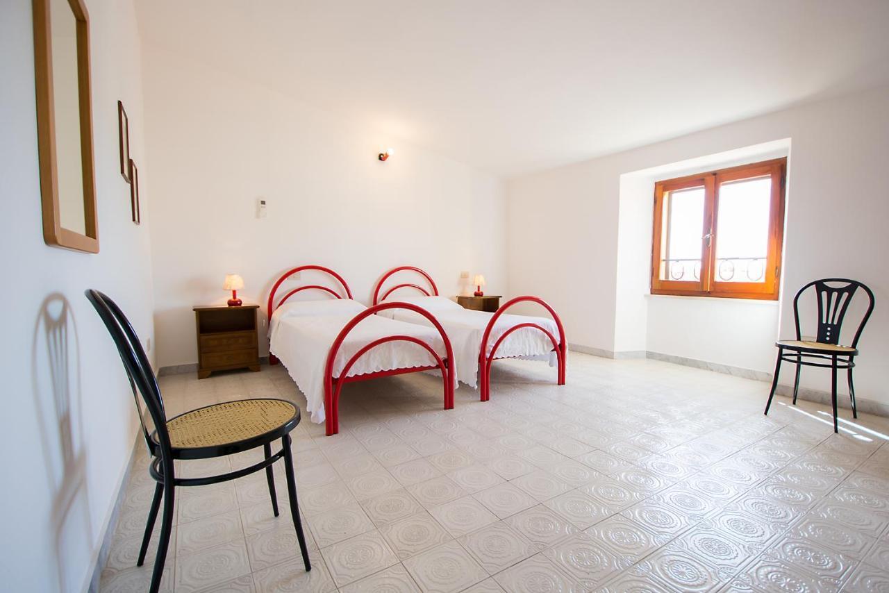 La Corte Del Maria Rosaria Orosei Extérieur photo